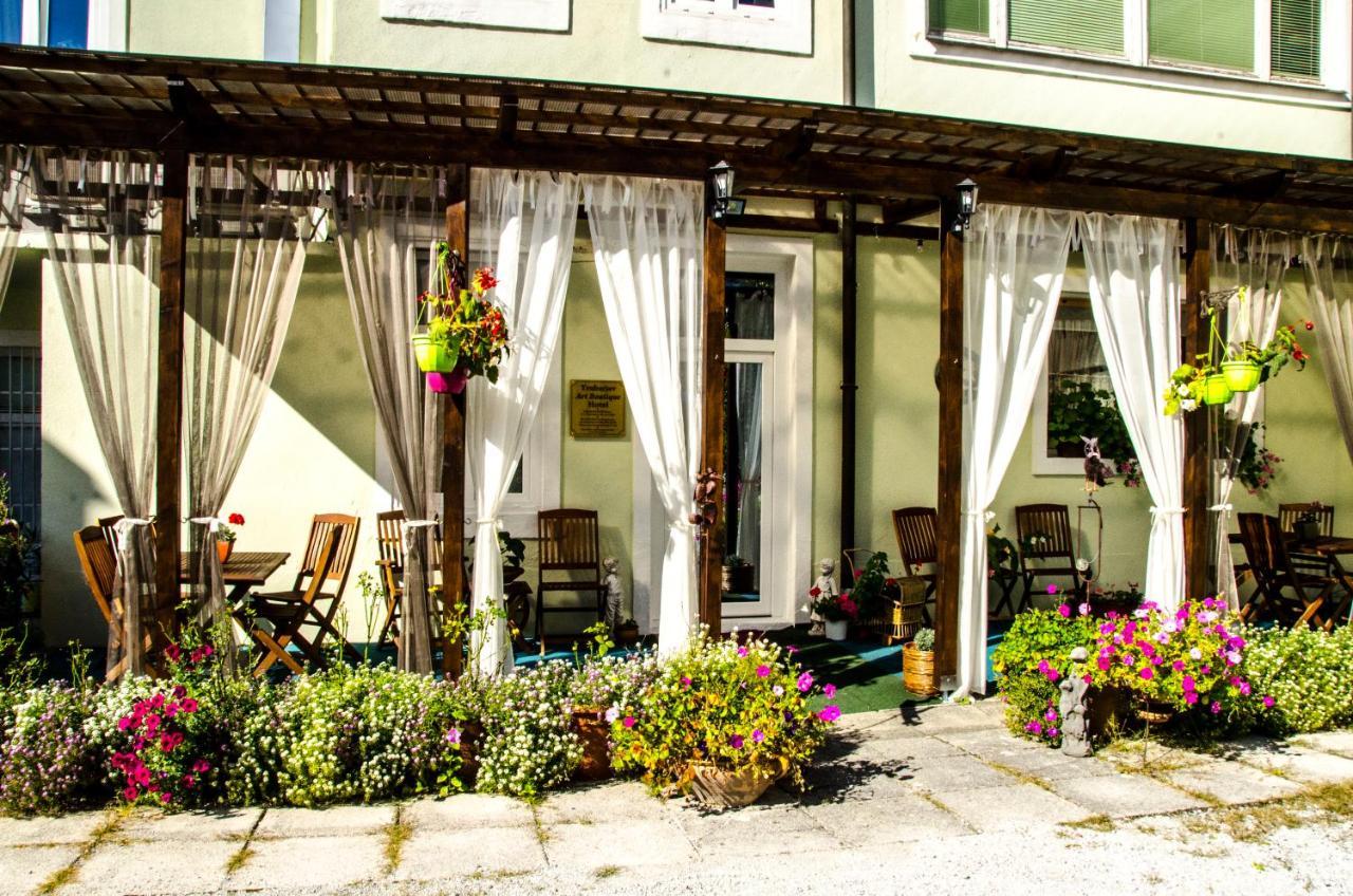 Trubarjev Art Boutique Hotel Lasko Luaran gambar