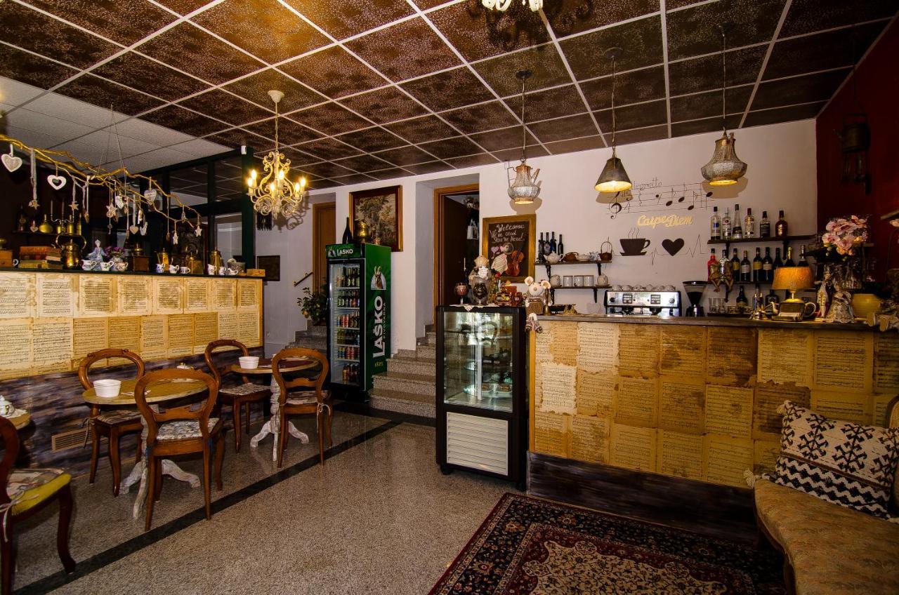 Trubarjev Art Boutique Hotel Lasko Luaran gambar