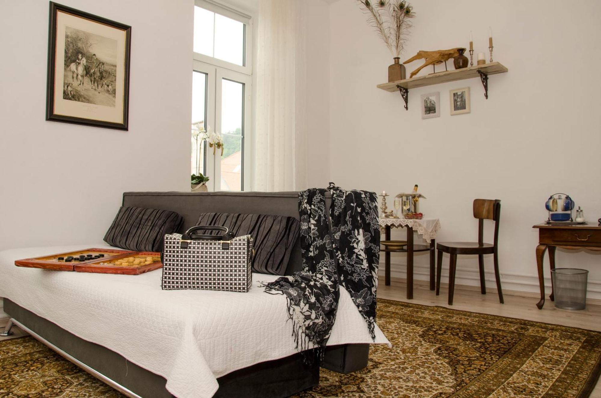 Trubarjev Art Boutique Hotel Lasko Bilik gambar