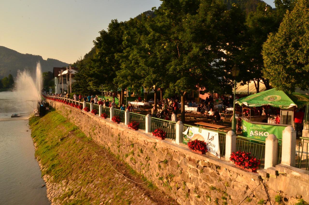 Trubarjev Art Boutique Hotel Lasko Luaran gambar